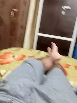 Snapshot of Hot_funky_boy chatting on 03-02-25, 09:01 Hot funky boy online show from 03-02-25, 09:01