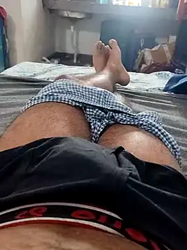 Snapshot of Hot_funky_boy chatting on 02-08-26, 08:40 Hot funky boy online show from 02-08-26, 08:40