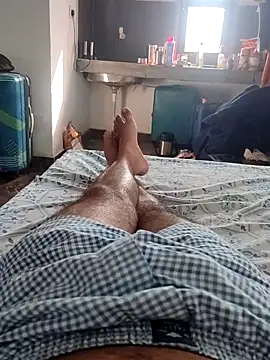 Snapshot of Hot_funky_boy chatting on 03-04-26, 09:59 Hot funky boy online show from 03-04-26, 09:59