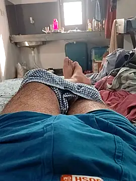 Snapshot of Hot_funky_boy chatting on 03-08-26, 09:57 Hot funky boy online show from 03-08-26, 09:57