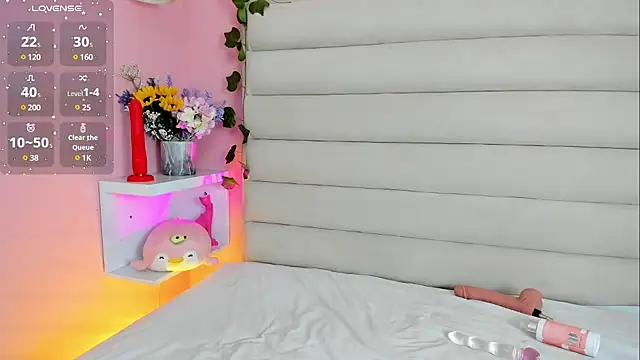 Snapshot of PrincessOlivee chatting on 03-07-25, 08:33 PrincessOlivee online show from 03-07-25, 08:33