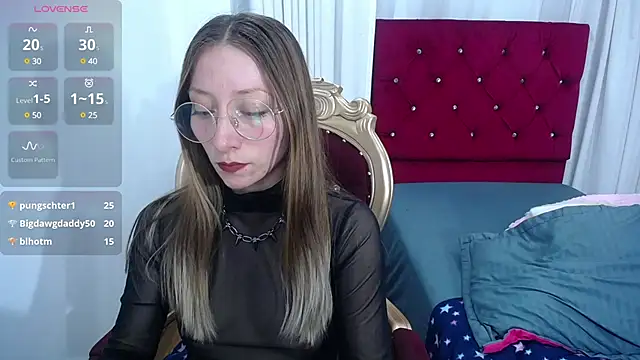 Snapshot of Carlin_Diaz chatting on 03-19-25, 12:15 Carlin Diaz online show from 03-19-25, 12:15