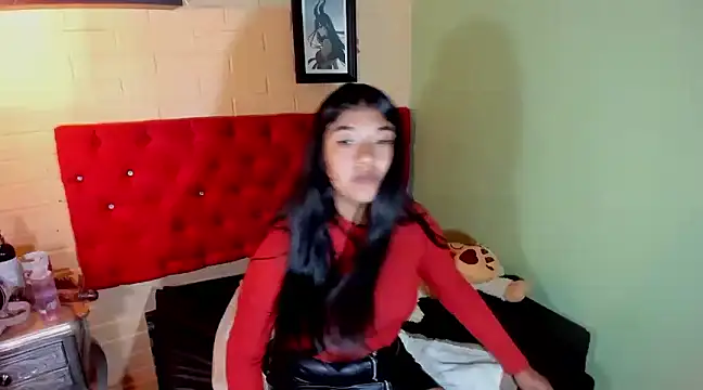 ScarletKray online show from 03-05-25, 02:23