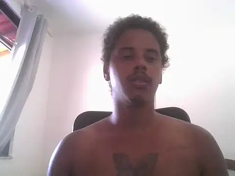 Snapshot of ONegodoce25 chatting on 05-09-26, 05:18 ONegodoce25 online show from 05-09-26, 05:18