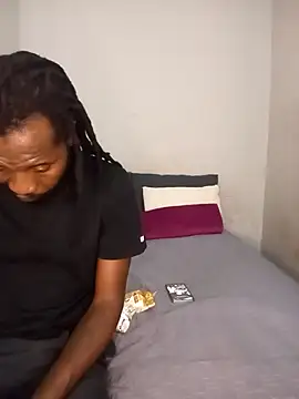 Snapshot of holidtic_justice chatting on 02-08-26, 12:08 holidtic justice online show from 02-08-26, 12:08