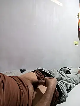 Snapshot of Zaberpop chatting on 02-18-26, 05:42 Zaberpop online show from 02-18-26, 05:42