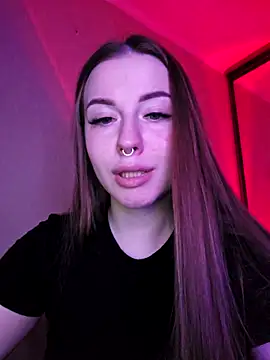 Snapshot of aava__bbrown chatting on 02-19-26, 07:43 aava bbrown online show from 02-19-26, 07:43