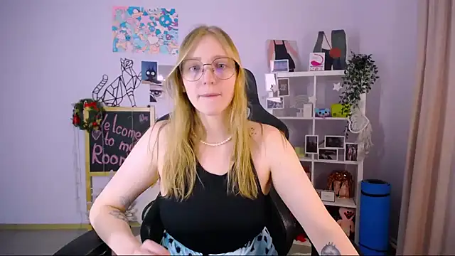 VeronicaAndersen online show from 02-04-25, 09:49