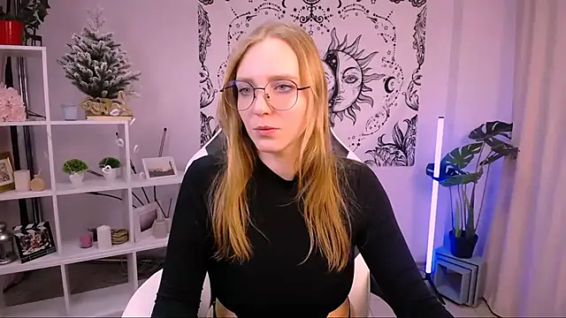 VeronicaAndersen online show from 02-10-25, 12:19