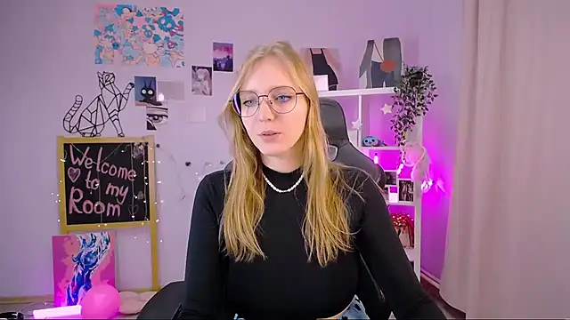 VeronicaAndersen online show from 02-19-25, 12:22
