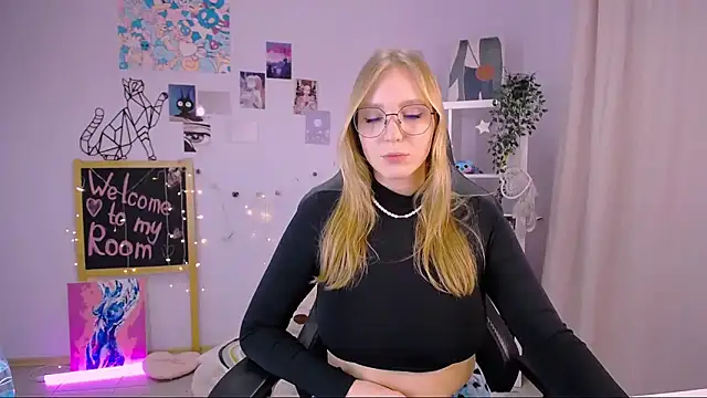 VeronicaAndersen online show from 02-19-25, 06:32
