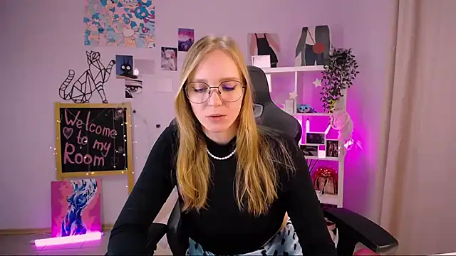 VeronicaAndersen online show from 02-23-25, 06:23