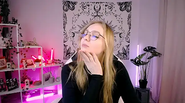 VeronicaAndersen online show from 02-24-25, 08:14