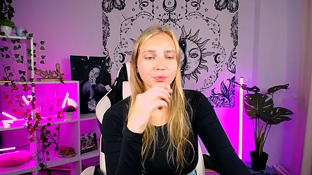 VeronicaAndersen online show from 09-13-25, 10:04