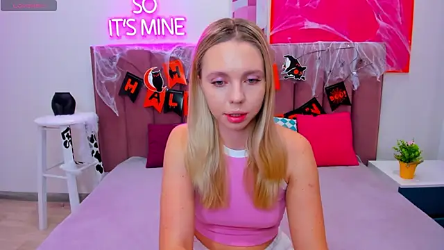 TessaAdorable online show from 10-30-25, 01:29