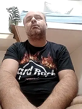 NAvoglia online show from 10-17-25, 06:10