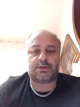 Snapshot of NAvoglia chatting on 05-11-26, 03:18 NAvoglia online show from 05-11-26, 03:18