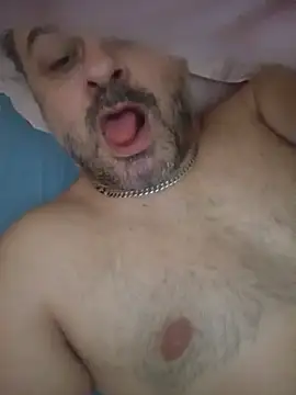 Snapshot of NAvoglia chatting on 07-05-26, 12:12 NAvoglia online show from 07-05-26, 12:12
