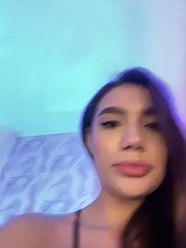 Alyssia Collins online show from 02-05-25, 01:11