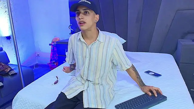 JhoanLeandro online show from 02-13-25, 03:50