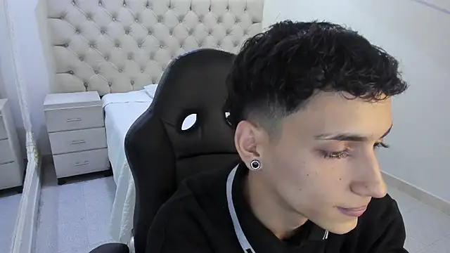 JhoanLeandro online show from 01-13-26, 04:51