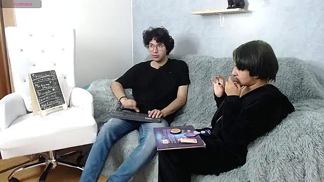 makizenin  online show from 02-06-25, 01:43