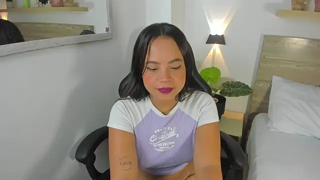 Snapshot of dalila_harris chatting on 03-14-25, 07:34 dalila harris online show from 03-14-25, 07:34