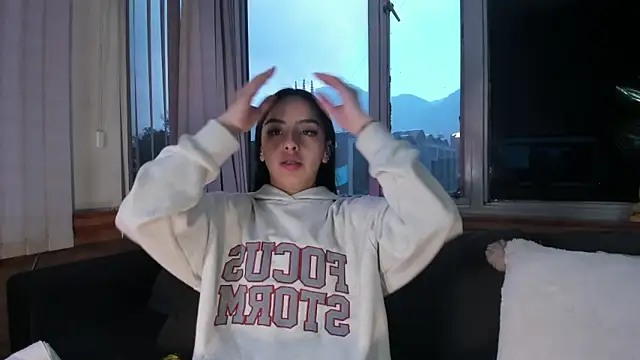 Daphne chers online show from 02-11-26, 08:25