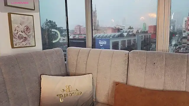 Daphne chers online show from 03-09-26, 08:02