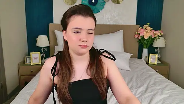 Pauline Heaven online show from 12-18-25, 05:24