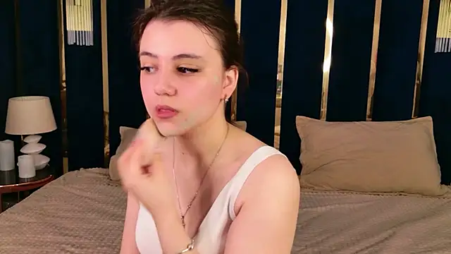 Pauline Heaven online show from 05-09-26, 05:45