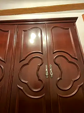 laarti online show from 11-14-25, 05:22