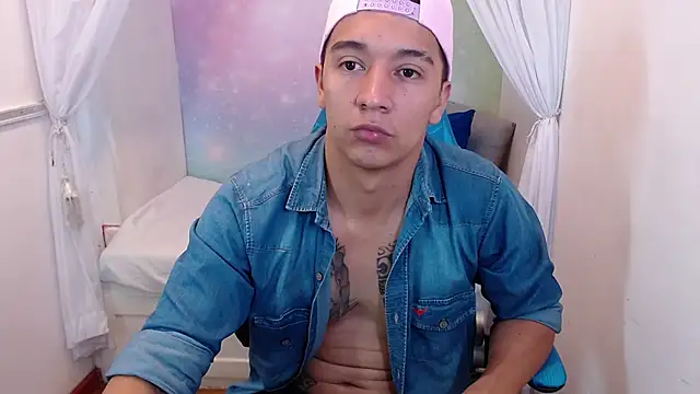 Snapshot of Lenny_Milers chatting on 03-07-25, 01:31 Lenny Milers online show from 03-07-25, 01:31