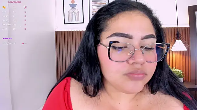 Snapshot of _michel_bbw chatting on 02-16-25, 05:26 michel bbw online show from 02-16-25, 05:26