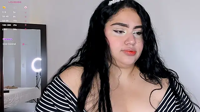 Snapshot of _michel_bbw chatting on 02-25-25, 02:25 michel bbw online show from 02-25-25, 02:25