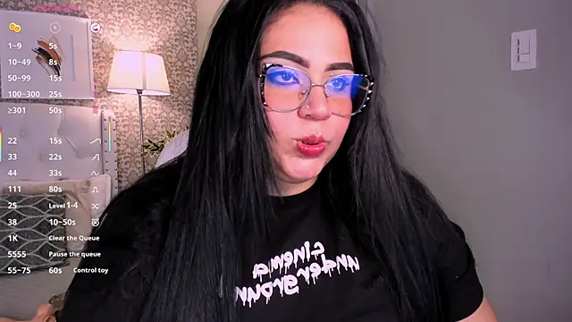 Snapshot of _michel_bbw chatting on 03-20-25, 01:57 michel bbw online show from 03-20-25, 01:57