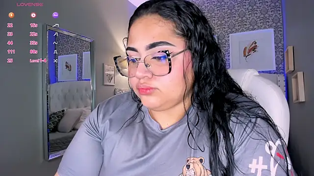 Snapshot of _michel_bbw chatting on 09-26-25, 02:37 michel bbw online show from 09-26-25, 02:37