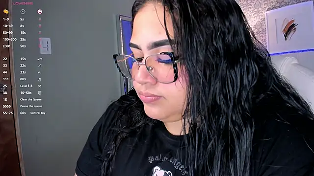 Snapshot of _michel_bbw chatting on 09-29-25, 02:49 michel bbw online show from 09-29-25, 02:49