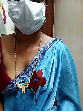 Snapshot of Tamil_Radha chatting on 03-15-25, 04:43 Tamil Radha online show from 03-15-25, 04:43