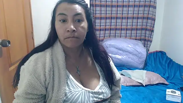 Snapshot of Siblleyx chatting on 05-15-26, 12:39 Siblleyx online show from 05-15-26, 12:39