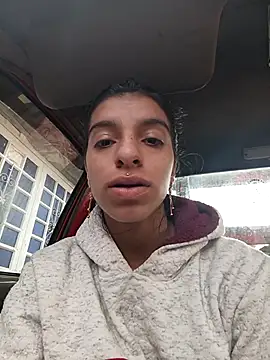 Ariell Kieran online show from 02-27-25, 05:04