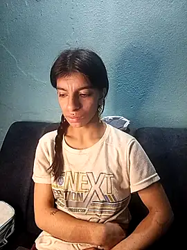 Ariell Kieran online show from 11-20-25, 02:45