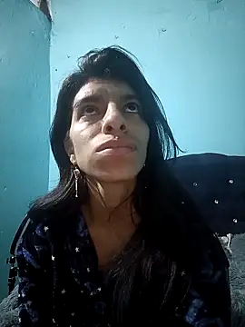 Ariell Kieran online show from 11-26-25, 03:18