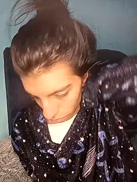 Ariell Kieran online show from 01-17-26, 05:34