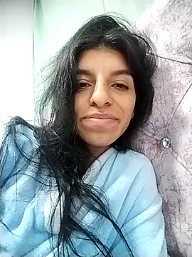 Snapshot of Ariell_Kieran chatting on 03-19-26, 06:17 Ariell Kieran online show from 03-19-26, 06:17