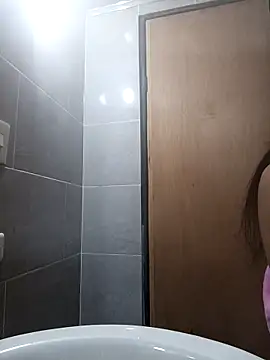 Snapshot of Ariell_Kieran chatting on 03-31-26, 11:05 Ariell Kieran online show from 03-31-26, 11:05