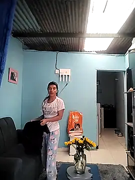 Snapshot of Ariell_Kieran chatting on 04-04-26, 07:33 Ariell Kieran online show from 04-04-26, 07:33