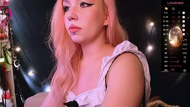 Snapshot of Bibi_Iva chatting on 04-09-26, 02:44 Bibi Iva online show from 04-09-26, 02:44