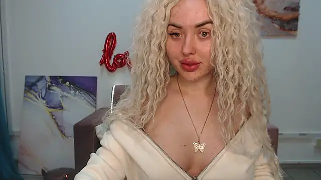 MissisCaty online show from 02-08-25, 03:41