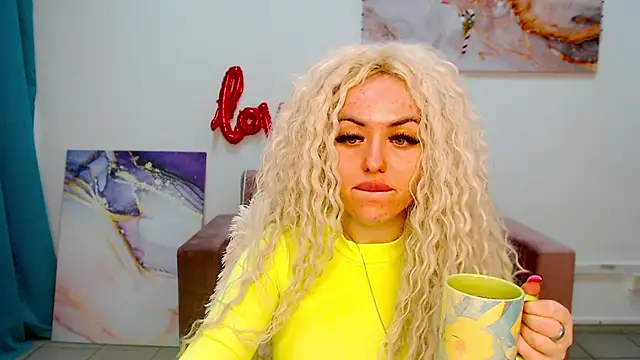 MissisCaty online show from 02-09-25, 07:41